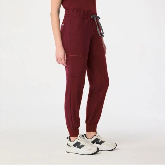 Figs Pants - FIGS Maroon Zamora Joggers size small